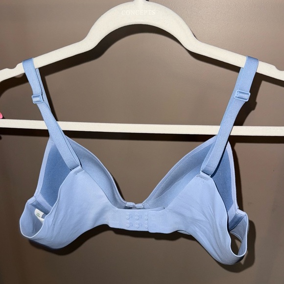 Aeri Smoothez Full Coverage Lightly Lined Bra in Eyelet Blue size 36 B - Picture 3 of 4